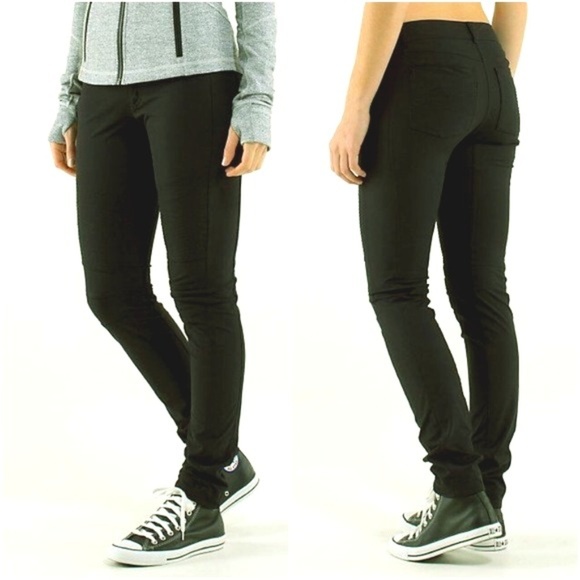 lululemon athletica Pants - Lululemon Bust a Move Moto Pants Sz 6